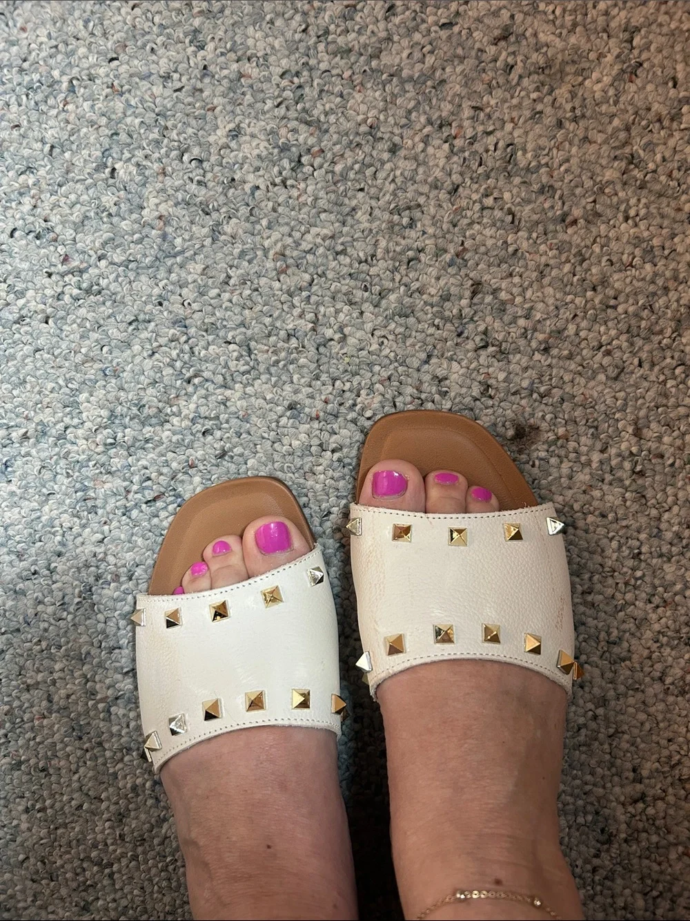 Sophia Milano white slide